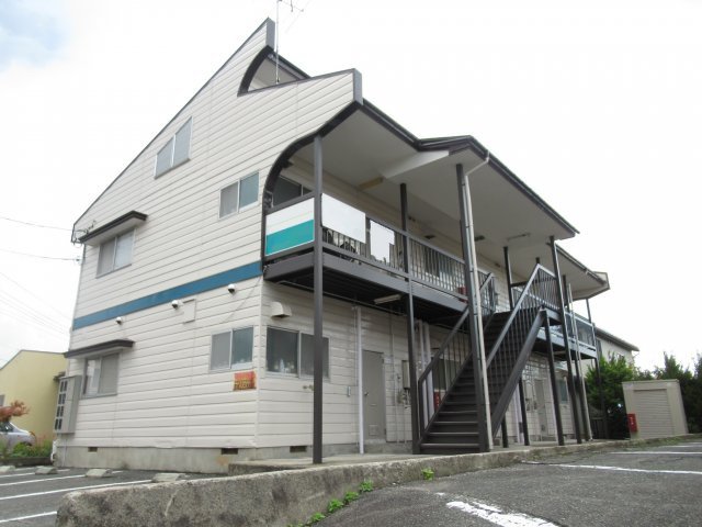 山形市中桜田１丁目のアパートの外観