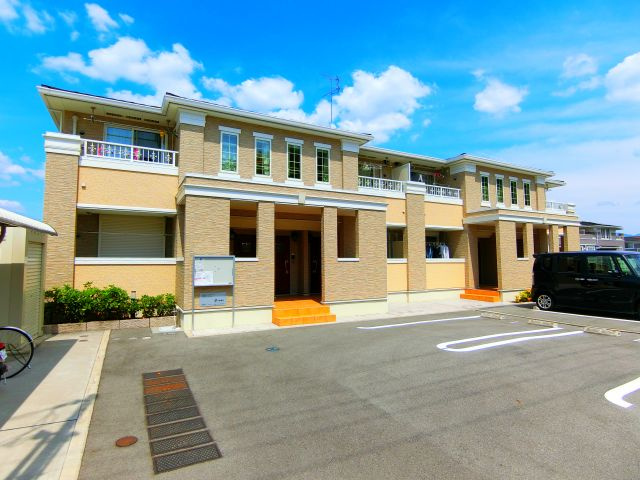 カルムエレガンスの外観