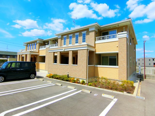 カルムエレガンスの外観