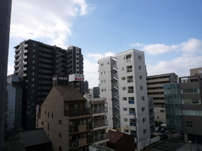 【展望】 | バルミーパーク横川 | 横川の街並みを見下ろす
シティービュー！
街の中でもこんなに前面が開けてます！
お洗濯物なども直ぐに乾きそうですね！
