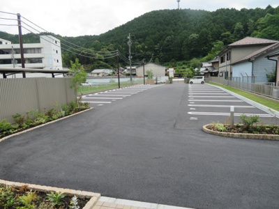 【駐車場】 | グランド　ハピネス