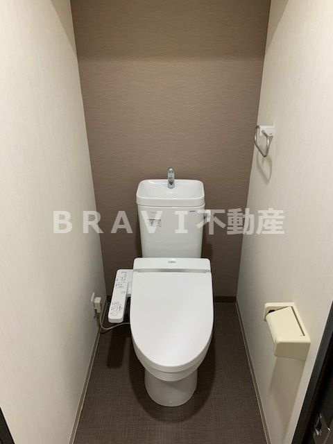 グランデカワノ真田山　BRAVI不動産のトイレ|【グランデカワノ真田山】落ち着いた色調のトイレです