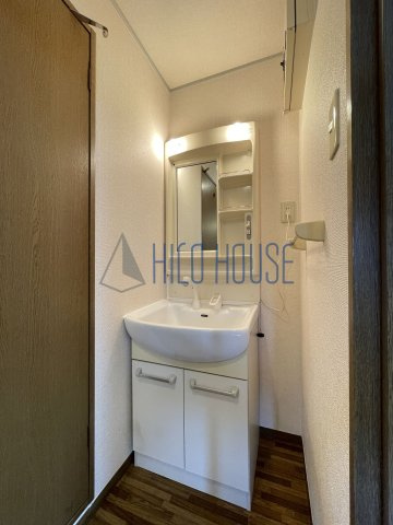 リヴェール高沢Aの洗面所