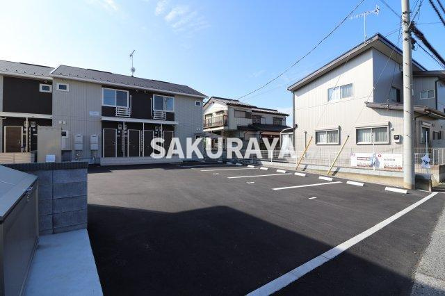 プレサージュの駐車場