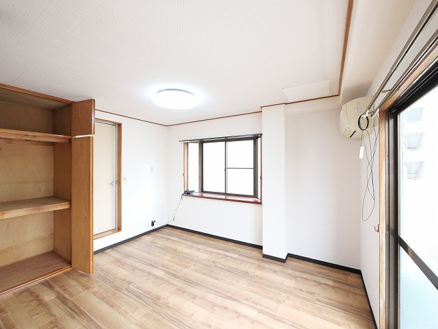大東工芸マンションの居間・リビング|使いやすいリビングです