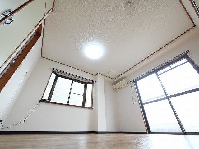 大東工芸マンションの洋室|コンパクトで使いやすい洋室です