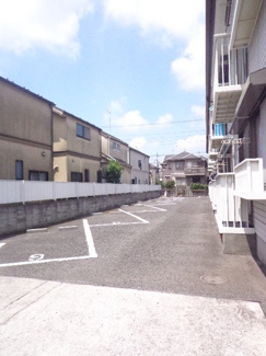【駐車場】 | いつでも目の届く敷地内に駐車場があります♪お車をお持ちの方におすすめです！