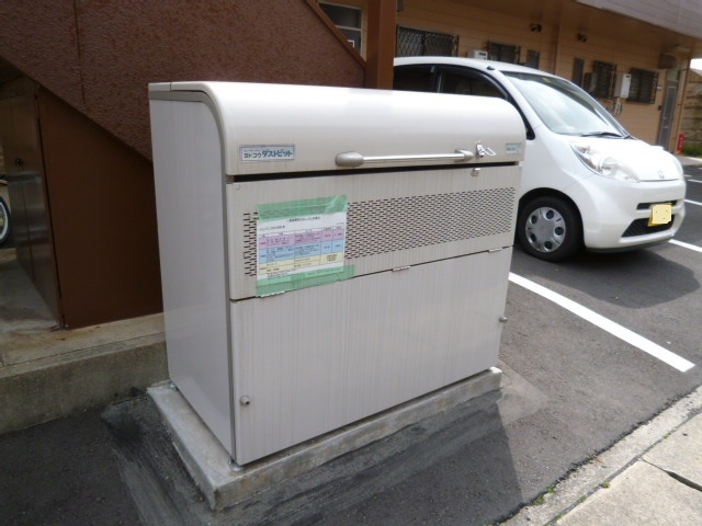 ピエンサのその他共用部分|敷地内ゴミST・当番なし。