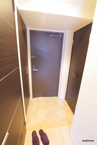 カスタリア新梅田　仲介手数料無料の玄関