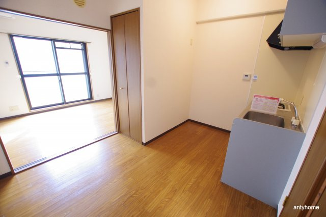 WEST VILLA21の居間・リビング