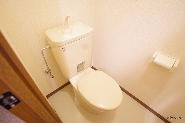 WEST VILLA21のトイレ