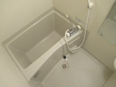 【浴室】 | エスティームⅡ番館（八戸ノ里賃貸） | 日々の疲れを癒すお風呂付です