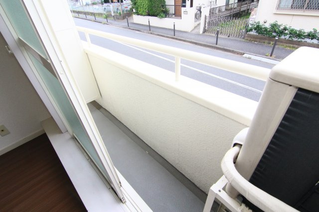 リバティ日吉のバルコニー