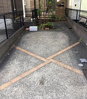 【駐車場】