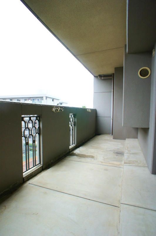 エバーライフネアシティ久留米弐番館【10,000円キャッシュバック対象物件】のバルコニー|広々としたバルコニーです