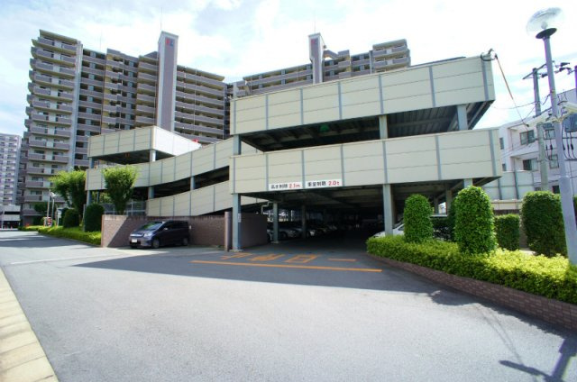 エバーライフネアシティ久留米弐番館【10,000円キャッシュバック対象物件】の駐車場|駐車場があります