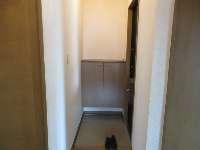 ラ・メール日吉　Ａ棟の玄関