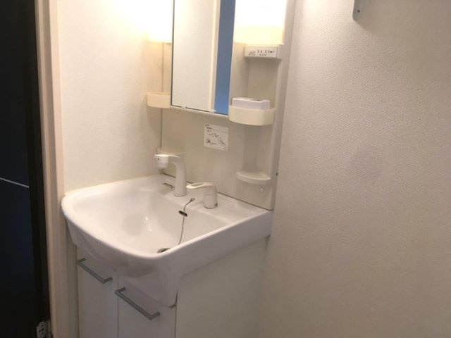 メゾンクレールＤの独立洗面台