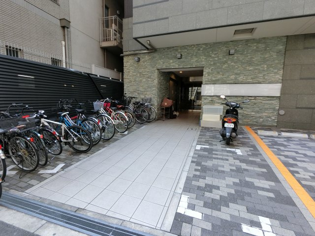 【エントランス】