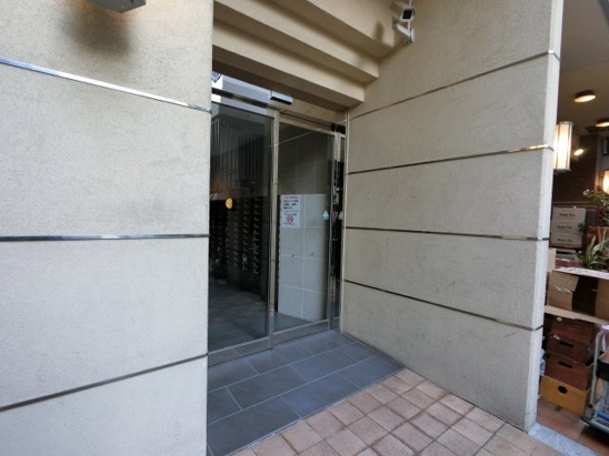 【エントランス】