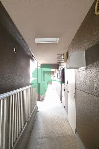 第6よしみビルの外観