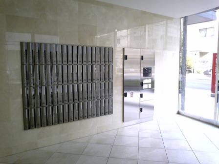 【エントランス】