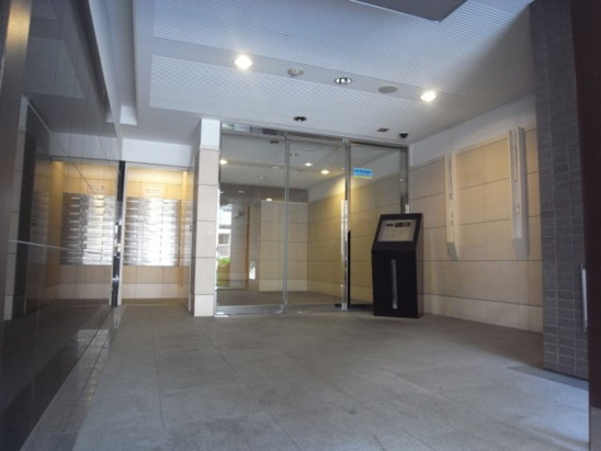 【エントランス】