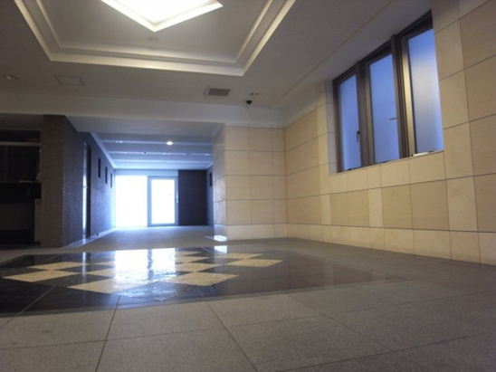 【エントランス】