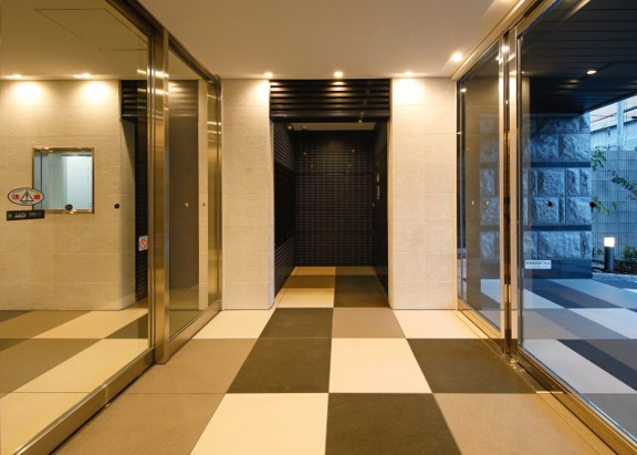 【エントランス】