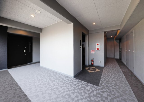 【エントランス】