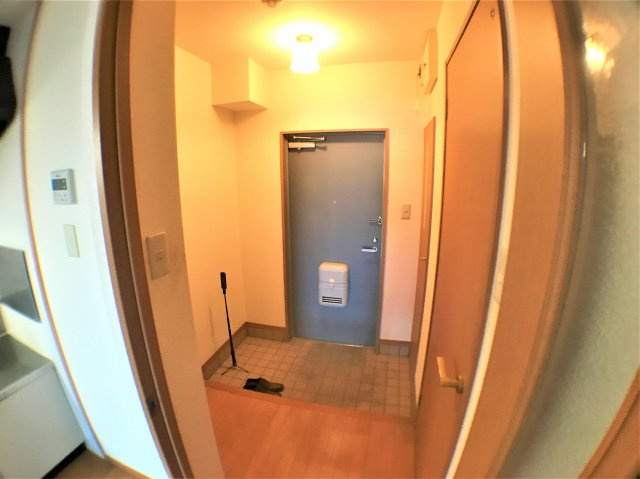 メルベーユ・HAJIⅢの玄関