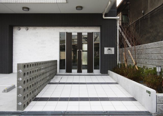 【エントランス】