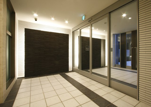 【エントランス】