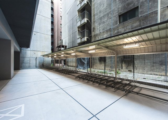 【エントランス】