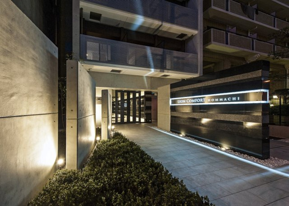 【エントランス】