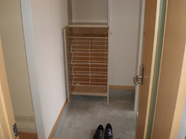 フレグランス南町【キャッシュバック対象物件】の玄関