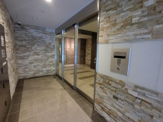 【エントランス】