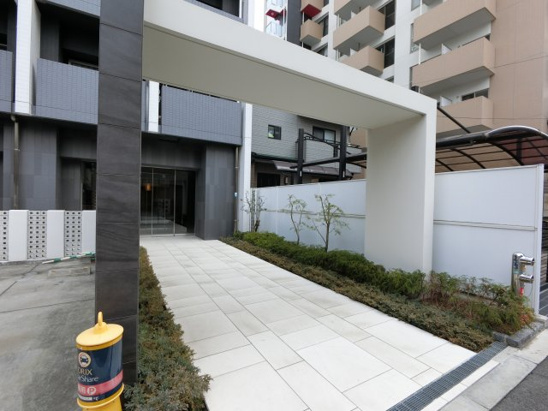 【エントランス】