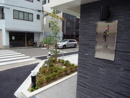 【エントランス】