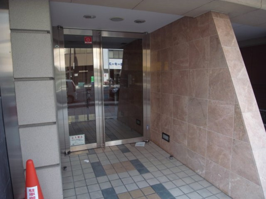 【エントランス】