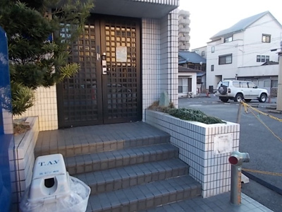 【エントランス】 | ベルメゾン本田