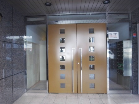 【エントランス】