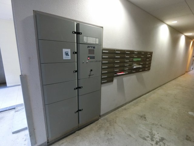 【エントランス】