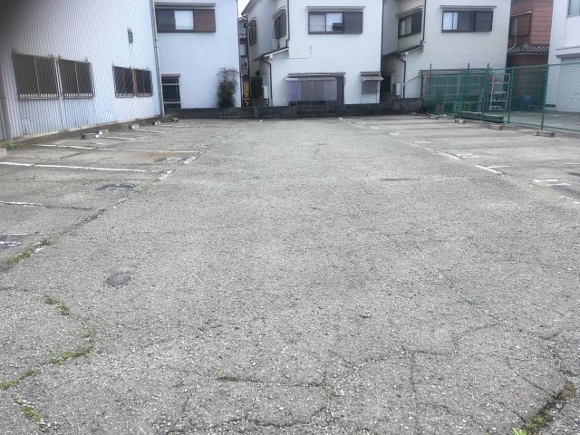 下坂部事業用売地の前面道路含む現地写真