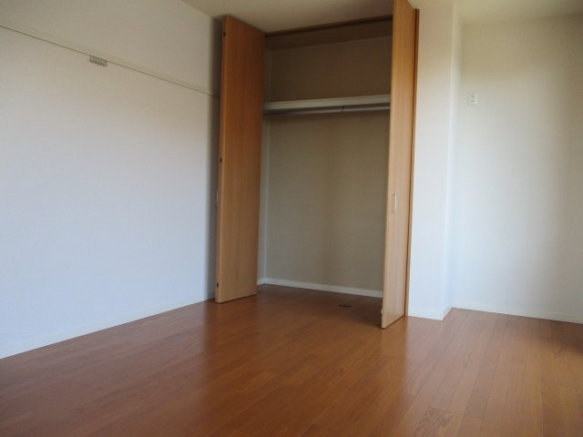 LEONの収納|各室にクローゼット付いてます