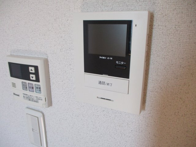 LEONのセキュリティ|急な来客でもTVモニターホンで安心ですね