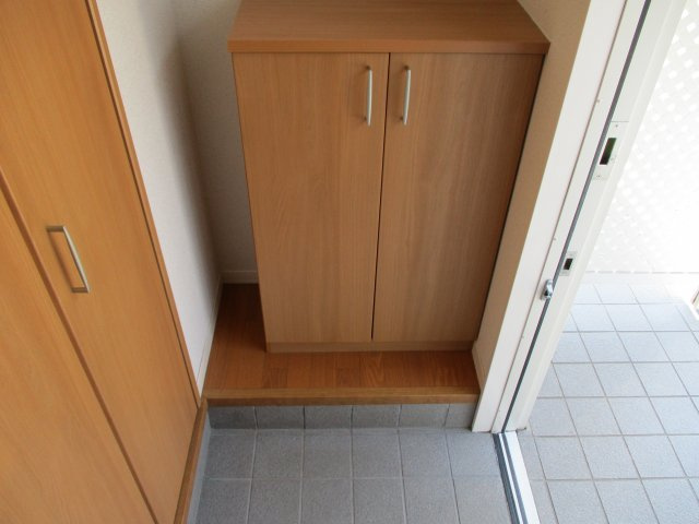 LEONの玄関|玄関は１階にあります