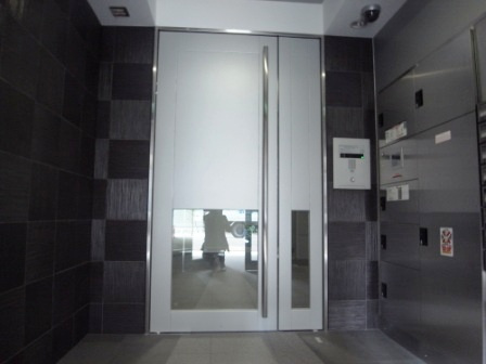 【エントランス】