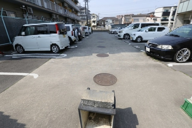 【駐車場】 | ハッピーハイツ