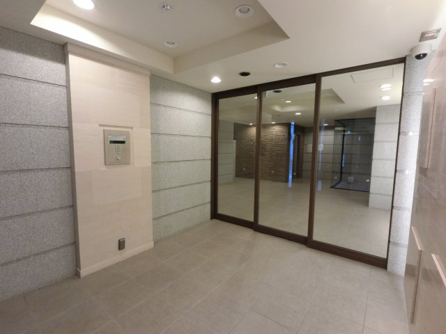 【エントランス】
